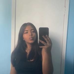 Meet your Posher, Jasmine